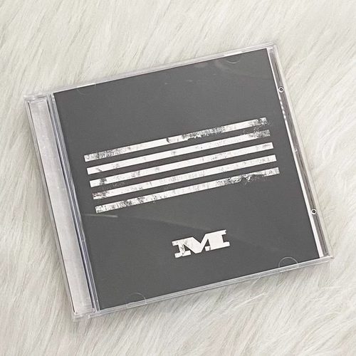 Bigbang专辑 Made Series M版黑色封面CD唱片+小卡+写真册 权志龙