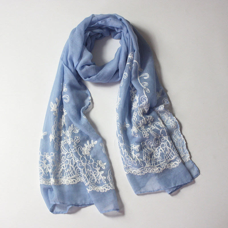 清仓,春秋新品女士蓝色绣花长款围巾百搭气质显白减龄披肩保暖