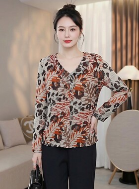 妈妈装宽松显瘦印花打底衫女大码胖mm夏新款V领透气气质洋气上衣