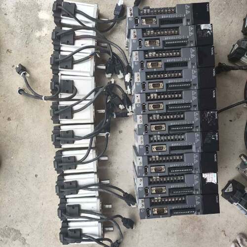 可维修信捷DS5E伺服400W套装驱动 10套还有7套议价