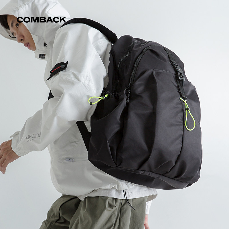 COMBACK新款男士双肩包FIDLOCK磁力扣款大容量运动书包旅行情侣