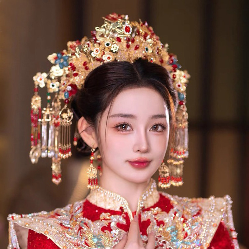 新娘中式秀禾服头饰奢华红金色凤冠大气婚礼复古龙凤褂百搭饰品女