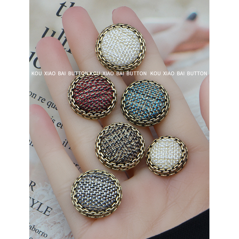 蔻筱白金属包布大衣风衣纽扣