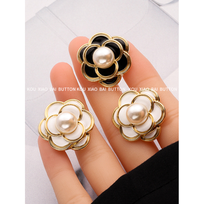 金属纽扣小香呢大衣珍珠扣蔻筱白