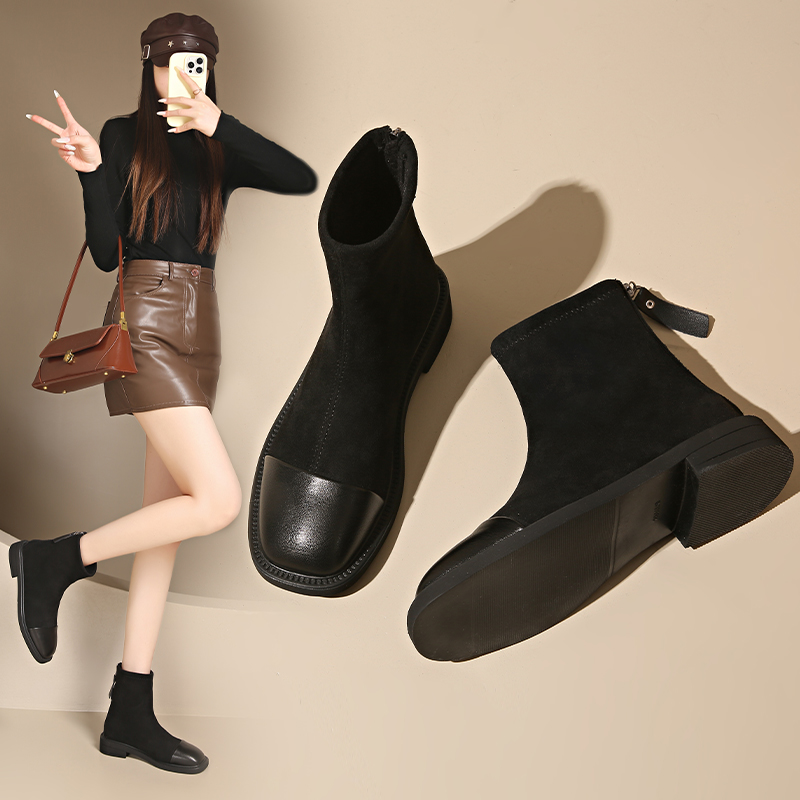 黑色瘦瘦靴女2025秋冬新款平底弹力靴韩版软底切尔西靴大码短靴子