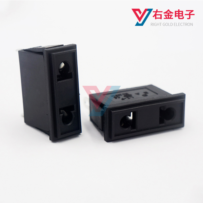 卡式国标两孔2脚插座LZ-F-M3