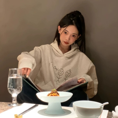 连帽卫衣女秋季休闲宽松显瘦帽衫