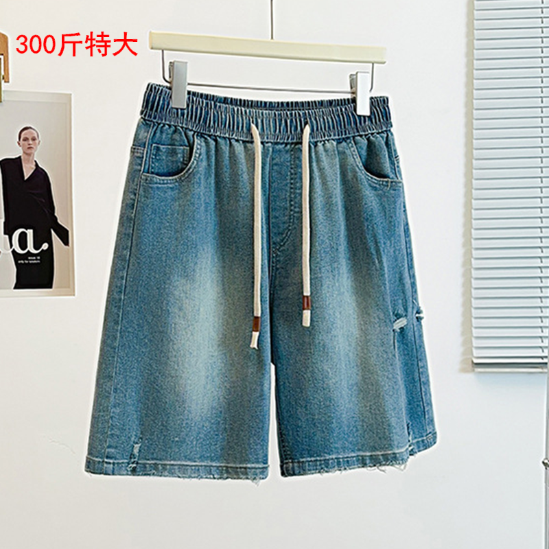 200胖mm松紧腰宽松直筒五分裤女特大码夏季300斤时尚显瘦牛仔短裤