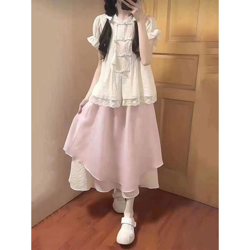 新中式国风少女设计感盘扣上衣女学生夏季奶乖甜美粉色两件套短袖