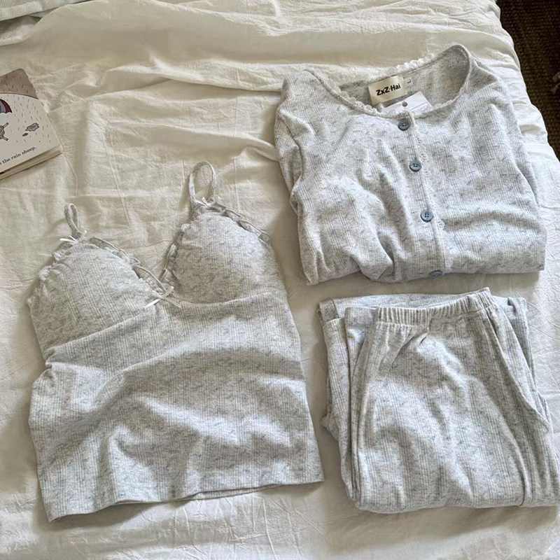 侘町2025新款浅色蓝碎花三件套长裤含胸垫睡衣女可外穿家居服套装