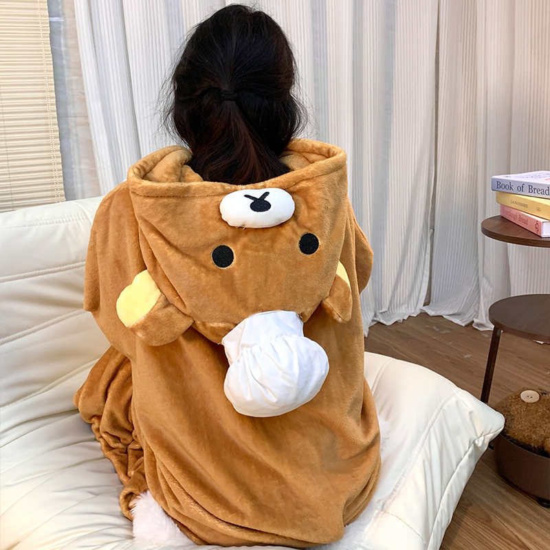 侘町2025家居服新款轻松熊斗篷加厚法兰绒保暖睡衣女冬季卡通睡袍