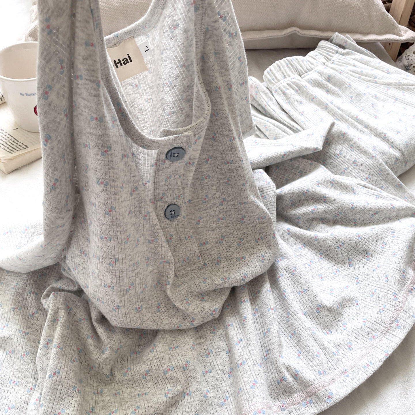 2025年新款灰蓝拼色小碎花睡衣