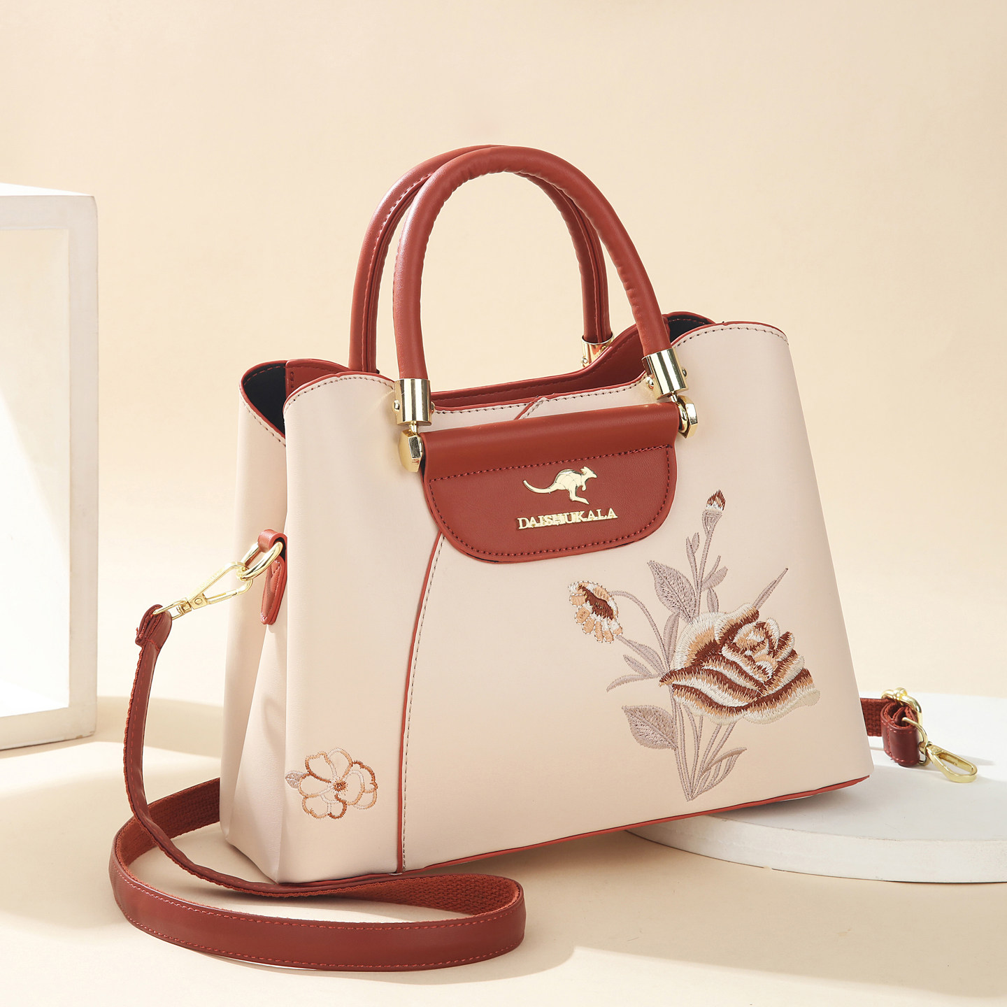 袋鼠新中式国风包包手提包2025新款真皮中年女士刺绣妈妈包大容量