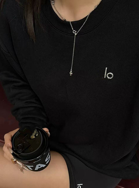 LUNA  铬合金的*lo标志经典款 黑色圆领卫衣