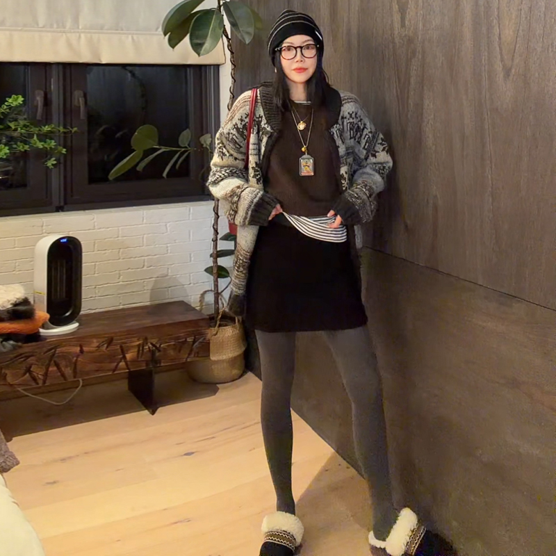 LUNA“漫画腿”两色山羊绒桑蚕丝高弹打底连裤袜