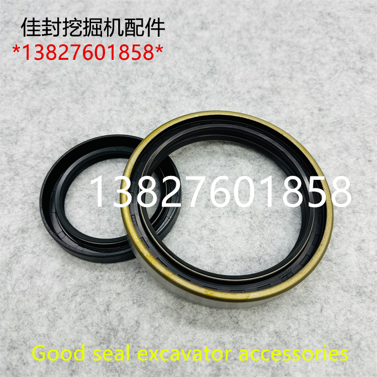 挖掘机小松4D956康明斯B