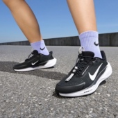 FQ7844 耐克 002 女子运动气垫缓震免系带跑步鞋 Nike PEGASUS