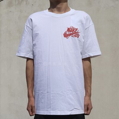 休闲圆领透气滑板短袖T恤