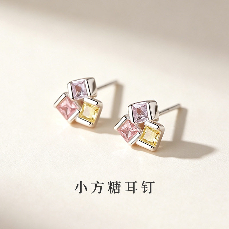 小方糖耳钉999纯银几何方形彩锆多巴胺耳环可爱小巧ins风耳饰批发