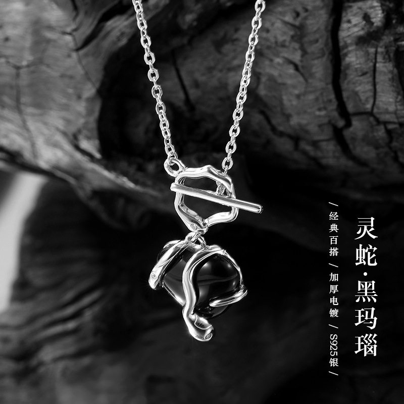 925纯银灵蛇黑玛瑙项链女潮流暗黑风小众个性锁骨链OT扣吊坠代发