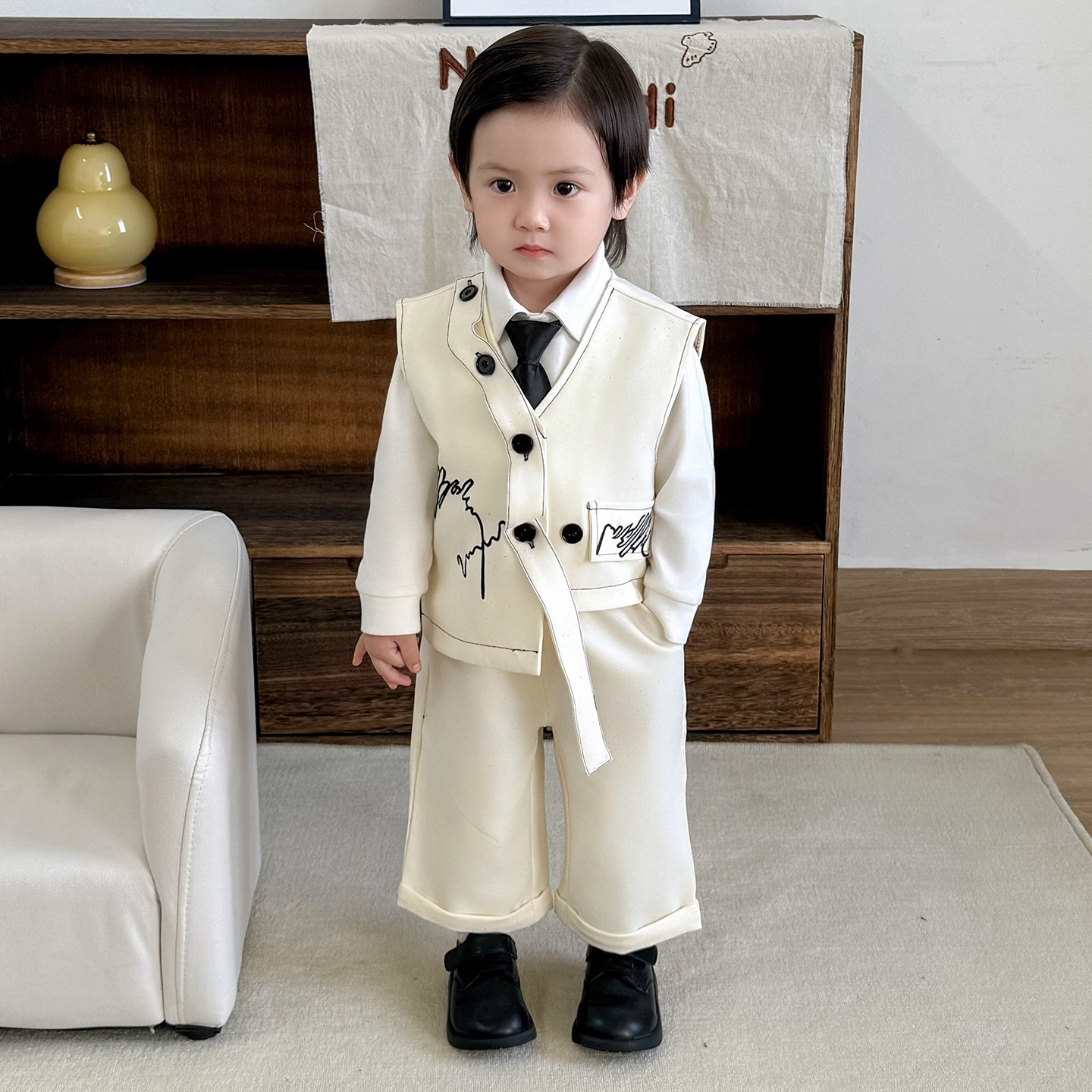 小主持人服装男童西装套装2026新款时髦洋气宝宝花童婚礼正装西服,童装/婴儿装/亲子装,西服/小西装,淘宝优惠券,粉丝福利购,淘宝优惠卷