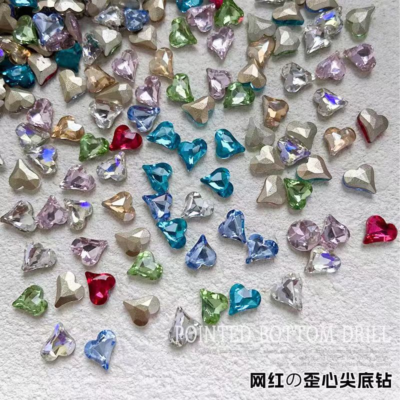 网红爆款尖底歪桃心爆闪美甲钻