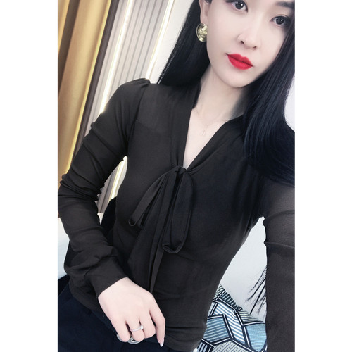 长袖欧货蝴蝶结系带洋气小衫