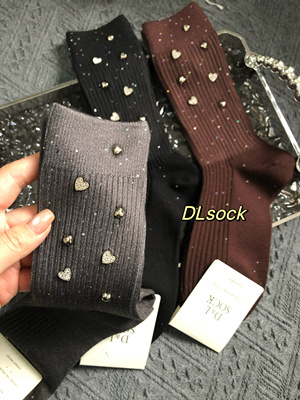 DL欧货立体重工秋冬女袜中筒袜子长袜高颜值烫钻潮袜满天星贵气