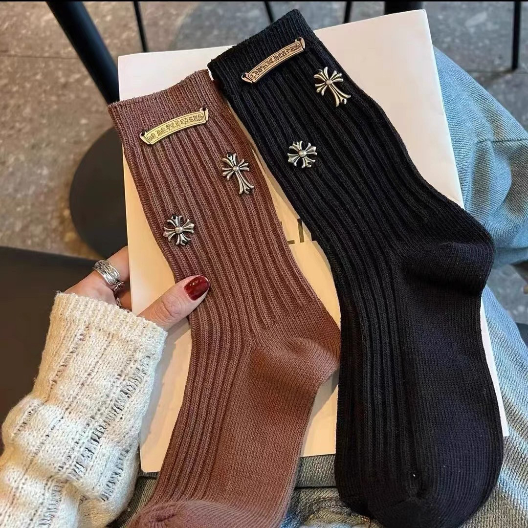 秋冬新款十字架金属标手缝重工饰品袜网红潮流爆款堆堆袜ins百搭