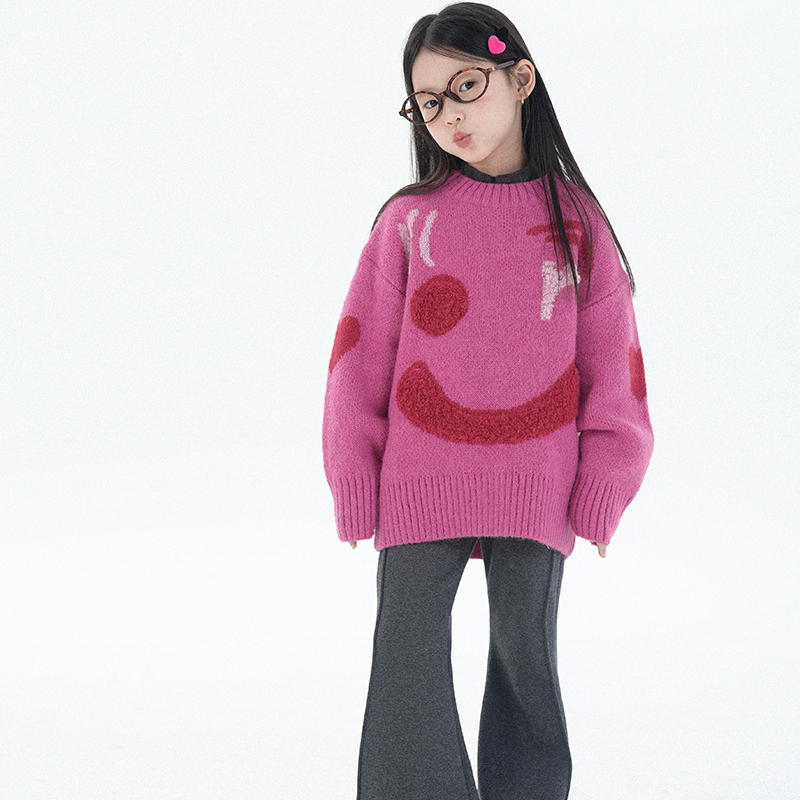重工毛巾绣笑脸针织毛衣