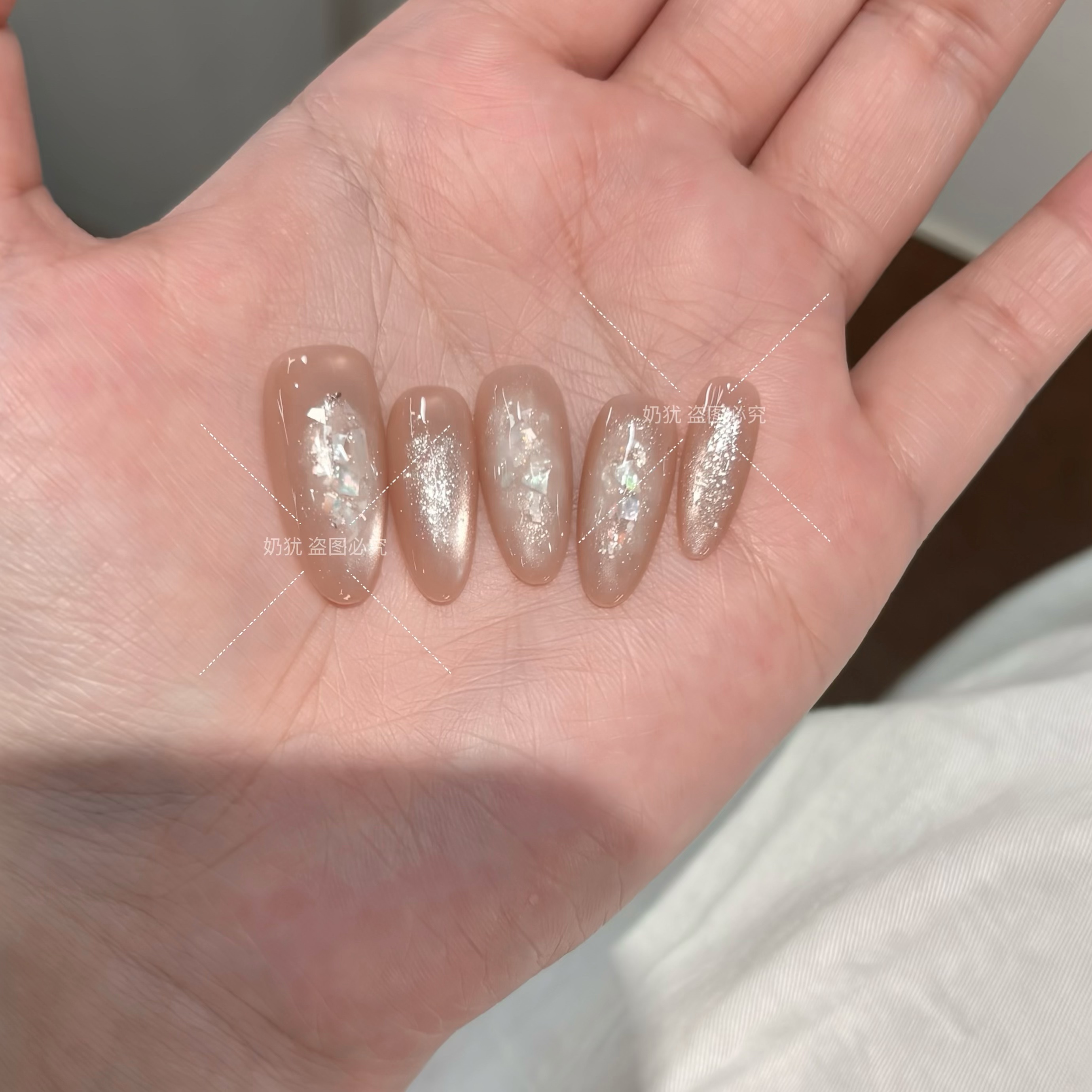 【A雾月绸光】云母贝壳醋酸晕染纯手工穿戴甲裸感玻璃珠网红风