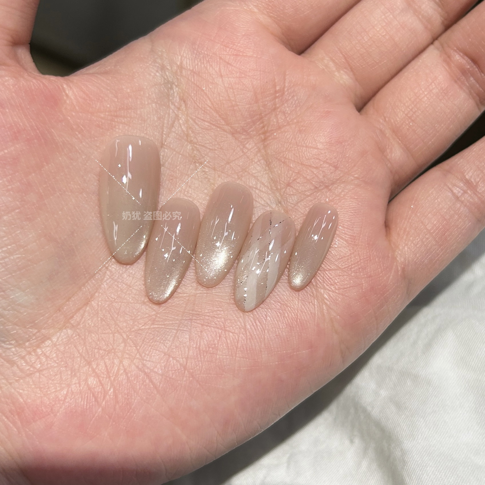 【流光细沙】裸感玻璃珠猫眼纯手工穿戴甲菱格老钱风美甲高级感