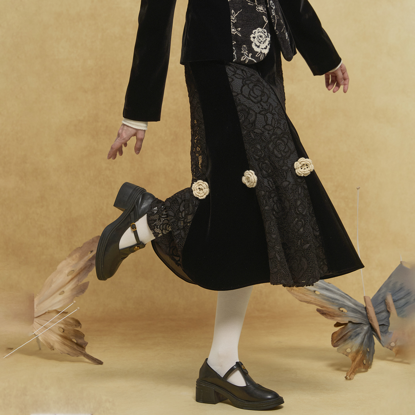 尾鸢录秋冬原创手工钩花丝绒花瓣伞裙半身裙小鱼尾百搭小众