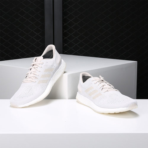 阿迪达斯BOOST减震男女跑步鞋