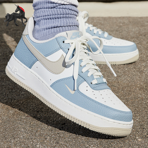 Nike/耐克正品Air Force 07女士空一号运动鞋HF0022-400