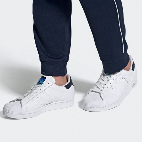 经典运动鞋Adidas/阿迪达斯