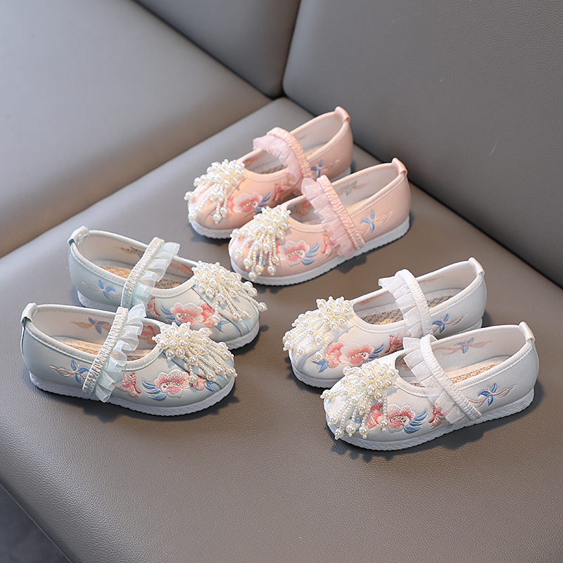 春秋新款女童绣花鞋儿童汉服鞋民族风老北京布鞋学生舞蹈演出鞋子