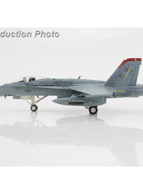 8月 HA3588 F18战斗机 F/A-18C 