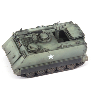 六分仪 LE2029 美国M113A1装甲车 陶式导弹 PVC完成品模型摆件