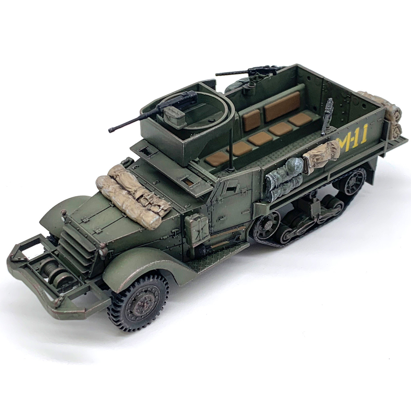 美军M3A1半履带车完成品模型图片