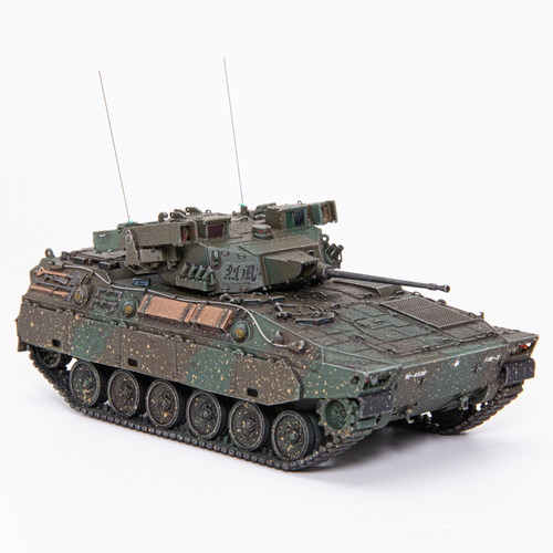 三菱89式步兵战车烈风成品模型
