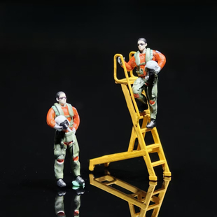 高地重工 1/72 两女飞行员和登机梯套装组合 IDF战机和自强号专用
