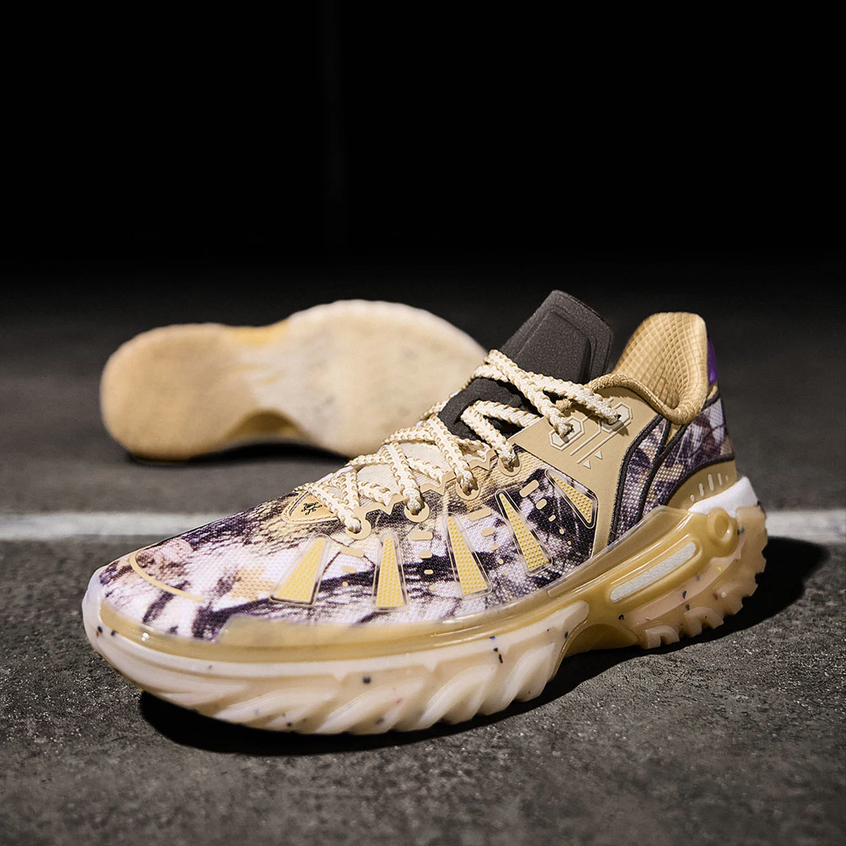 李宁男子桀骜2枯叶蝶缓震篮球鞋