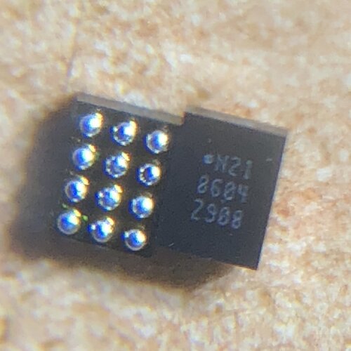 充电IC NXP芯片IC 电源开关IC N21 丝印N21 12脚芯片IC
