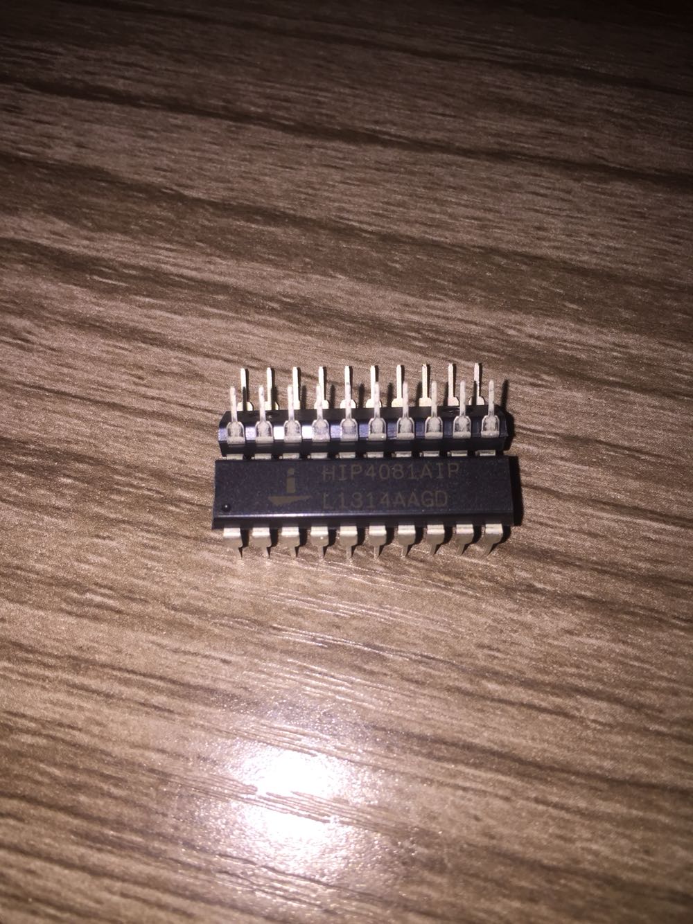 HIP4081 HIP4081AIPZ HIP4081AIP DIP20 全新原装驱动开关芯片