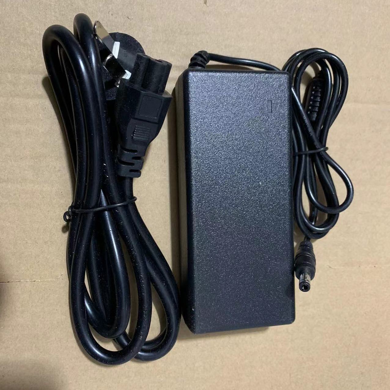 适用于AOC液晶显示器27B36H电源适配器19V1.31A充电器线通用