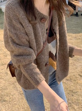 毛衣外套女秋冬宽松外穿复古日系2024年新款短款上衣针织开衫加厚