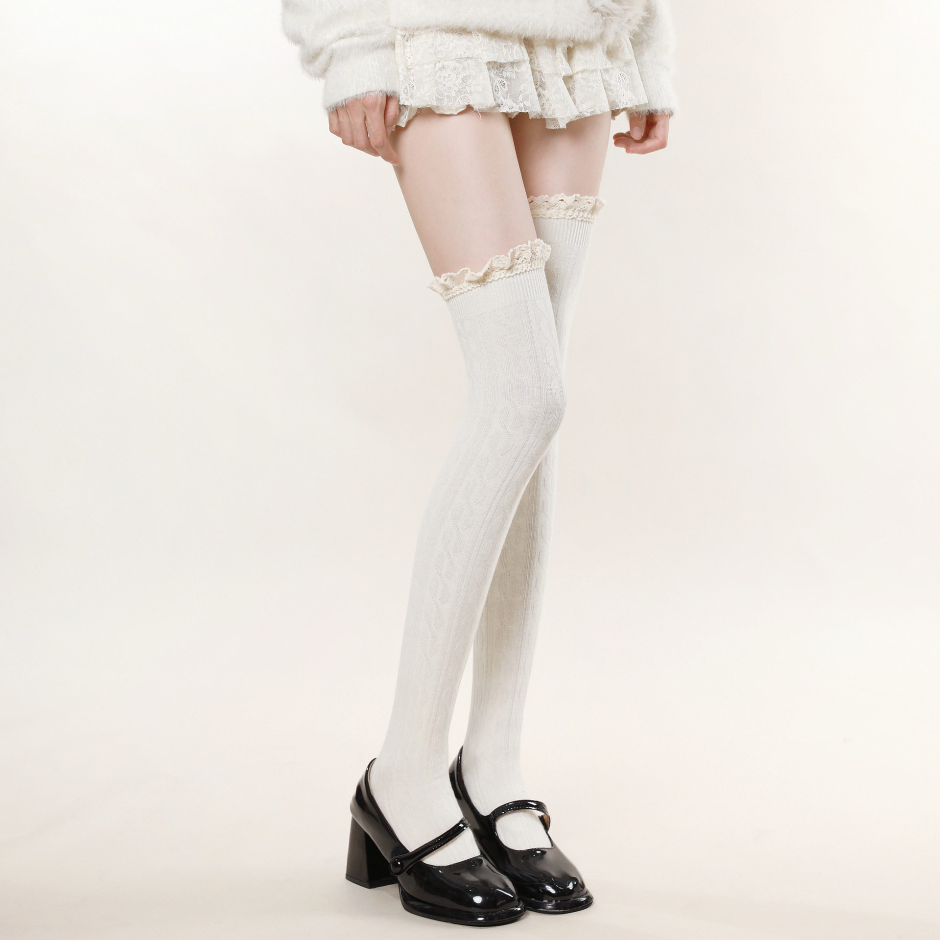 jk可爱学生法式花边蕾丝小腿袜女秋季麻花纹日系甜美百搭保暖袜子