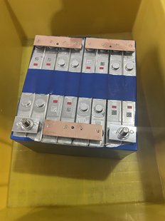 比亚迪磷酸铁锂电芯12v50安高倍率启动1200A半成品启动电池组