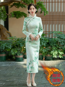 秋冬加绒旗袍年轻款优雅长款麂皮绒复古国风改良连衣裙带毛领礼服
